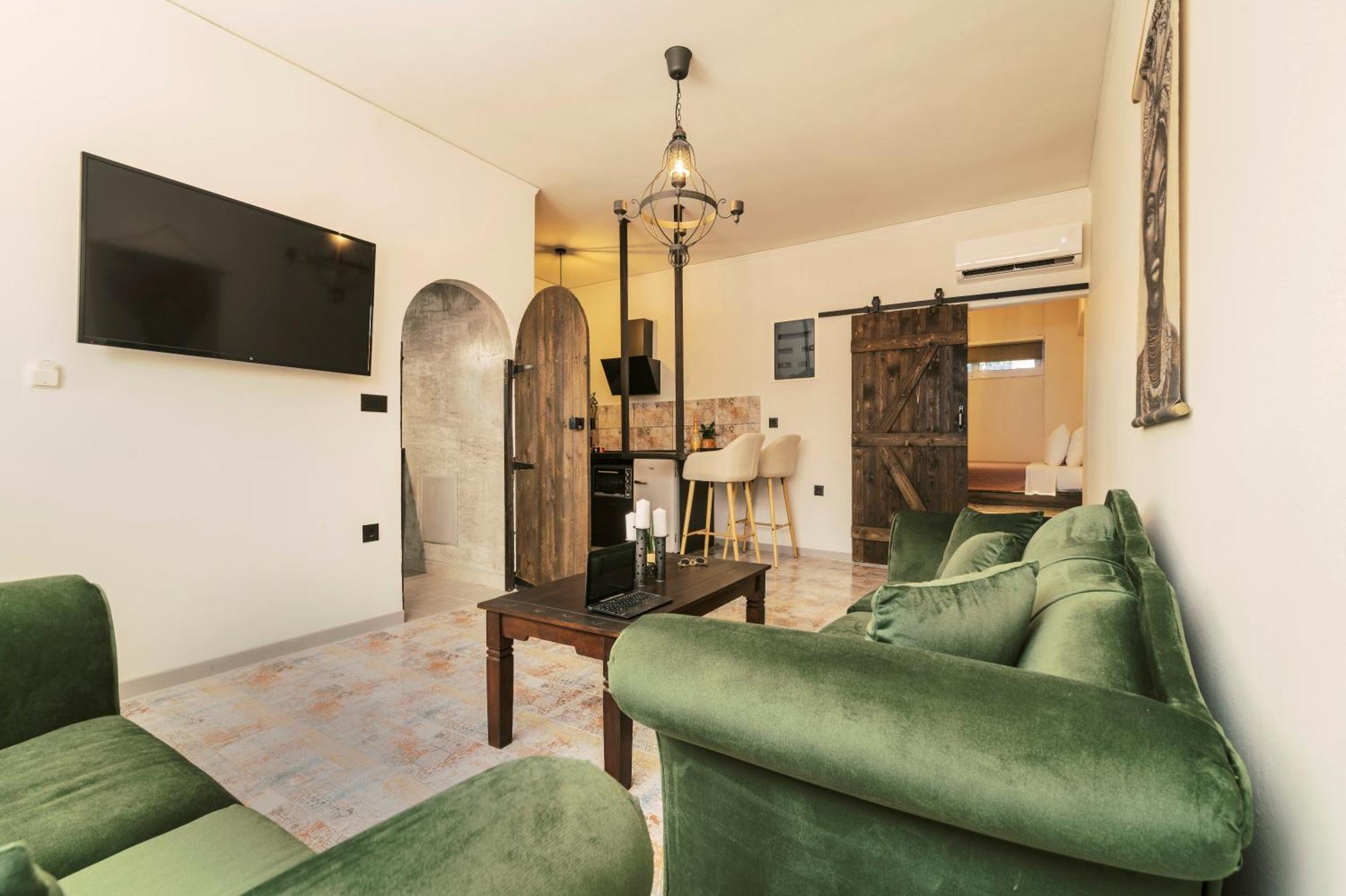 Mailo&Luke Apartments Rhodes City ภายนอก รูปภาพ