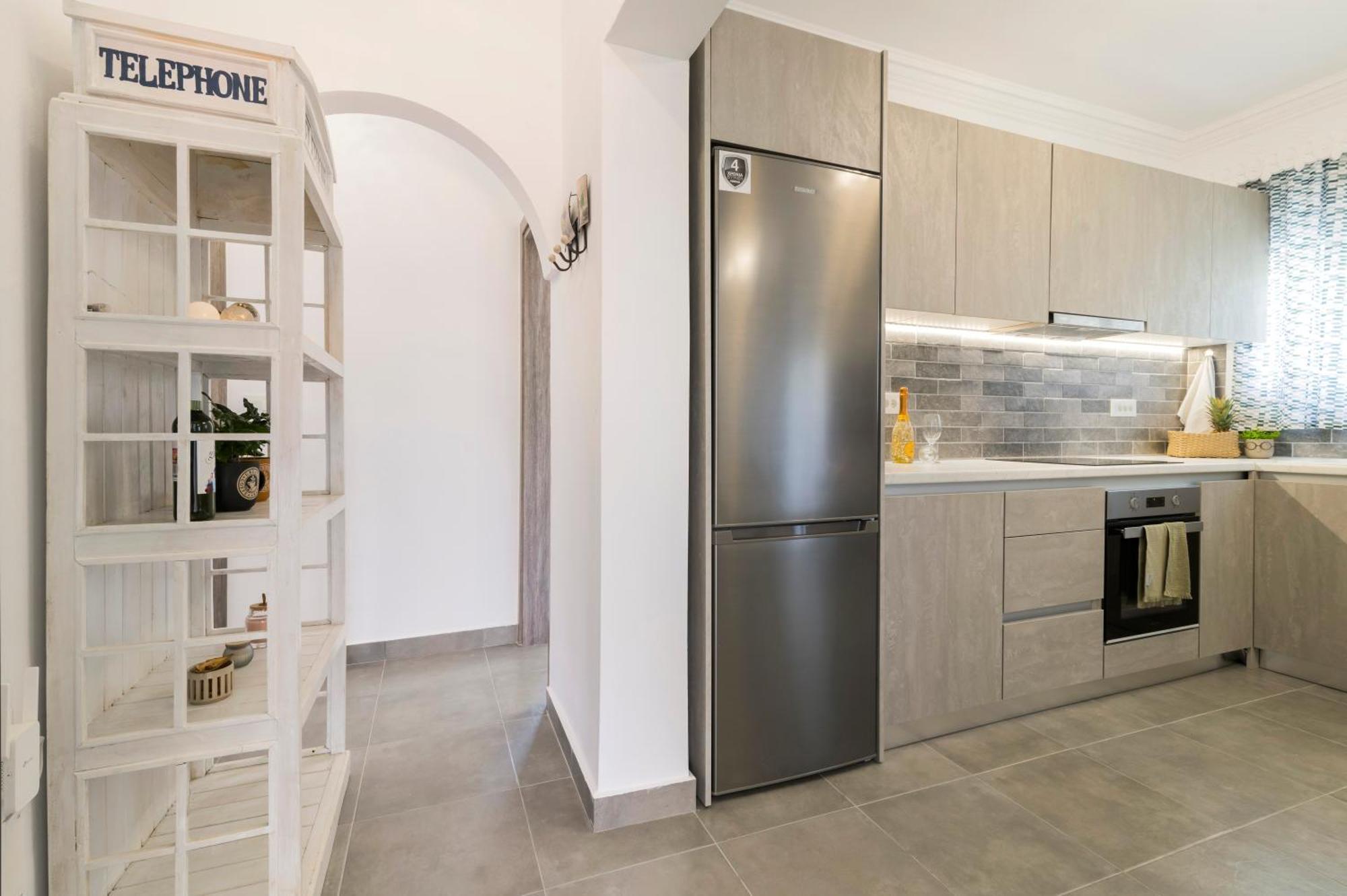 Mailo&Luke Apartments Rhodes City ภายนอก รูปภาพ
